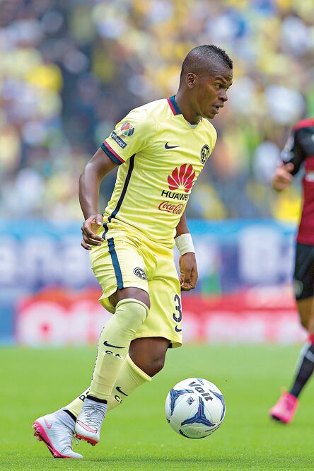 ‘El CientÍfico del Gol’ fue insultado por aficionados escarlatas (AGUSTÍN CUEVAS. IMAGO7)