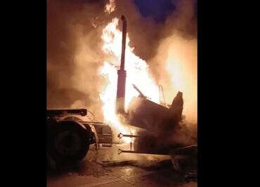 Reportan operativo en penal de Zacatecas; al mismo tiempo, incendian vehículo en carretera