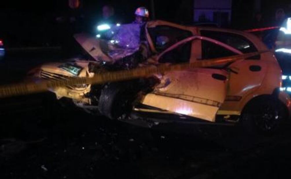 Muere una persona en choque por invasión a carril de Mexibús