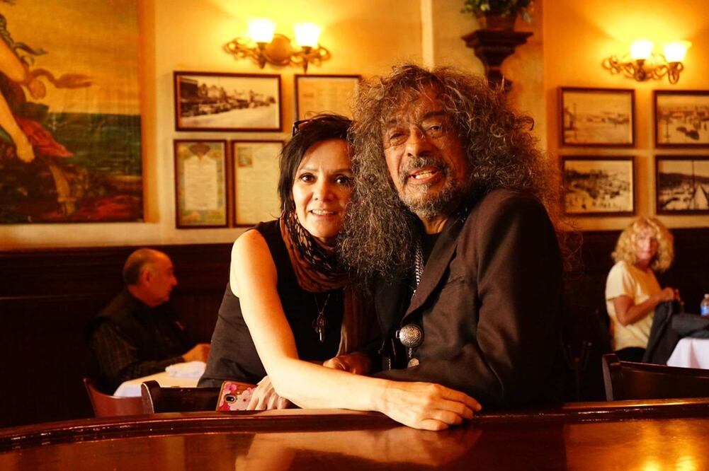 Javier Bátiz y Claudia Madrid estuvieron más de 33 años juntos.
Foto: Facebook