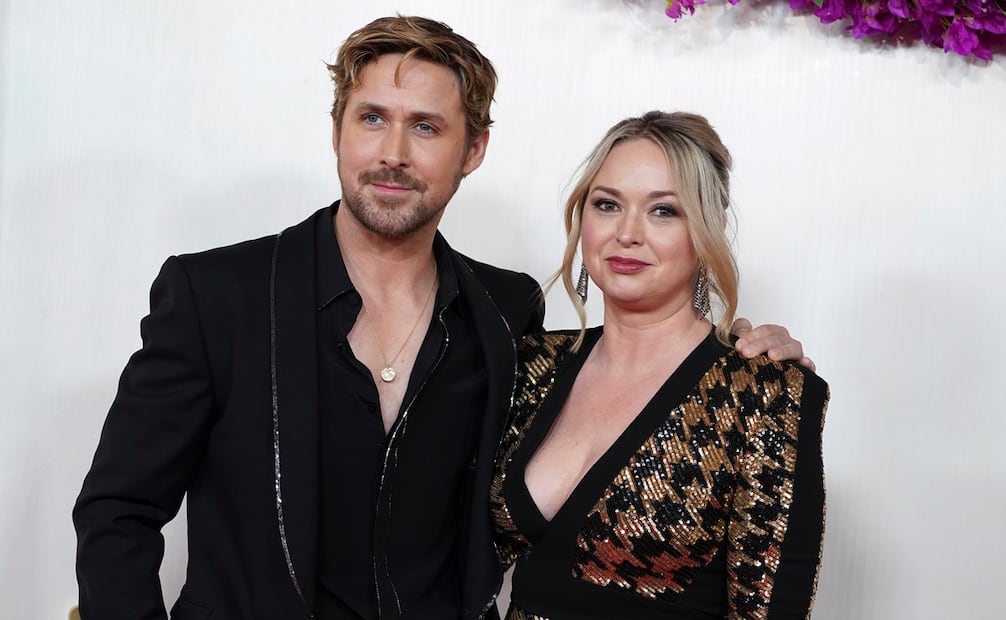 Ryan Gosling junto a su hermana, Mandi Gosling. Foto: AP
