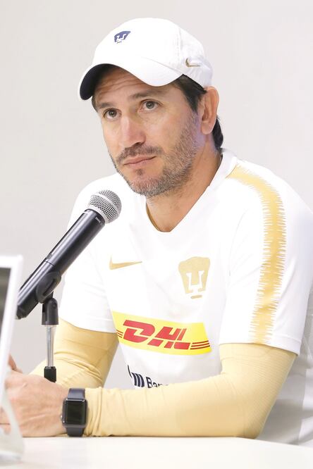 El Barullo alista al equipo felino para su visita a Querétaro. AGUSTÍN SALINAS. EL UNIVERSAL 