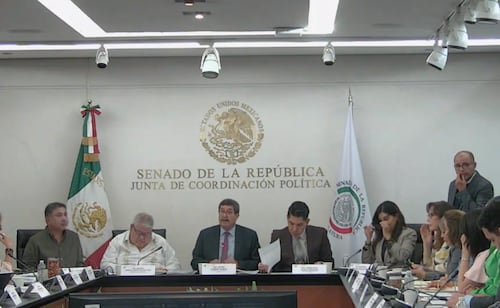 Senado inicia en comisiones discusión de reforma “anti memes y parodias”; iniciativa plantea hasta siete años de cárcel