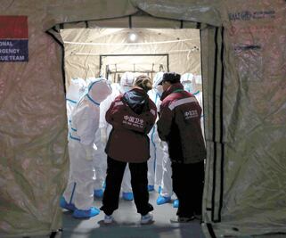 Fed advierte riesgo para la economía por coronavirus