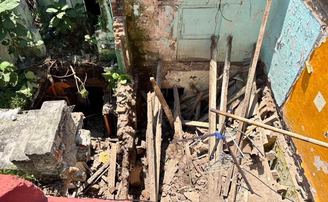 Protección Civil de la alcaldía Cuauhtémoc confirma derrumbe de inmueble en la colonia Guerrero. Foto: Especial.