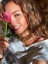 Thalía presume que el body es una de sus prendas favoritas 