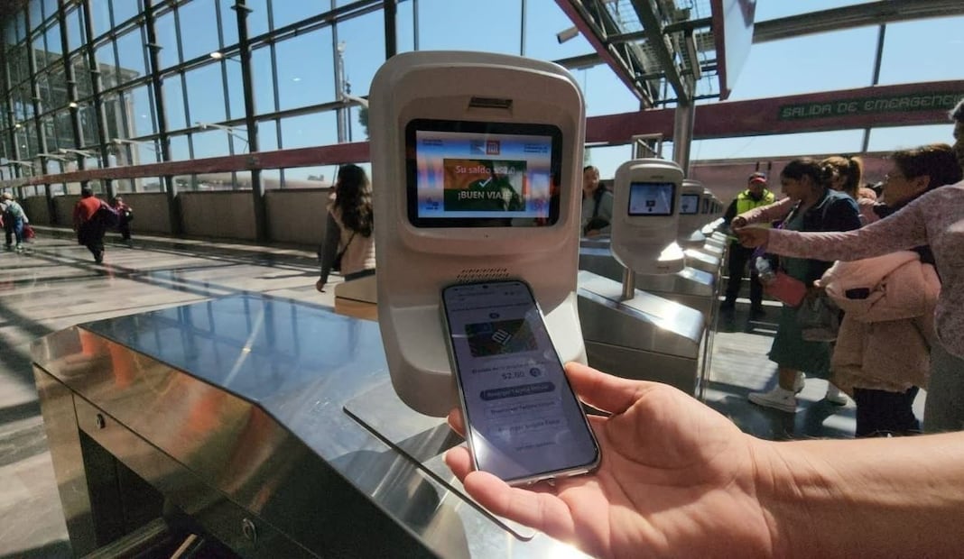 Adrián Rubalcava impulsa tarjeta virtual de Movilidad Integrada en el Metro; así puedes usarla desde tu celular. Foto: Especial