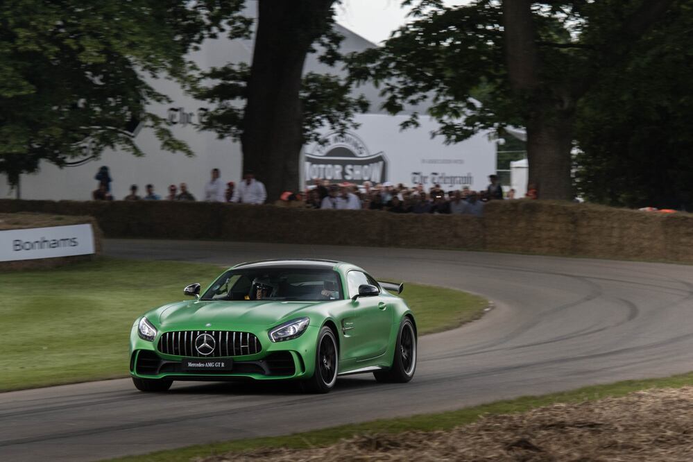 Mercedes AMG GT-R debuta en Goodwood