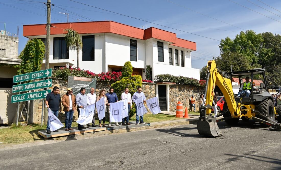 La gobernadora Margarita González Saravia dio el banderazo de arranque a la obra de conservación de la carretera Yecapixtla–Ocuituco. Foto: Especial