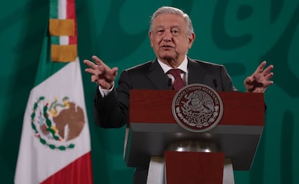 AMLO analiza eliminar o reformar el Artículo 33 de la Constitución sobre extranjeros en México