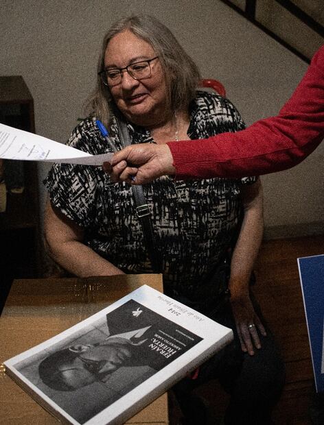 Imagen ilustrativa de la biblioteca de Efraín Huerta y Thelma Nava y Raquel Huerta Nava.Fotos: Gabriel Pano/ El Universal, Archivo. 