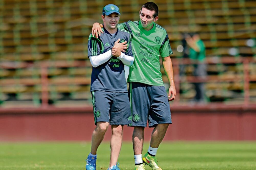 Baños (izq.) indicó que se mandó aviso de convocatoria a ‘europeos’ (AGUSTÍN CUEVAS. IMAGO7)