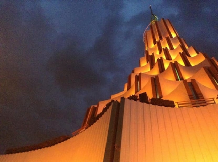Así es el templo de la Iglesia de la Luz del Mundo