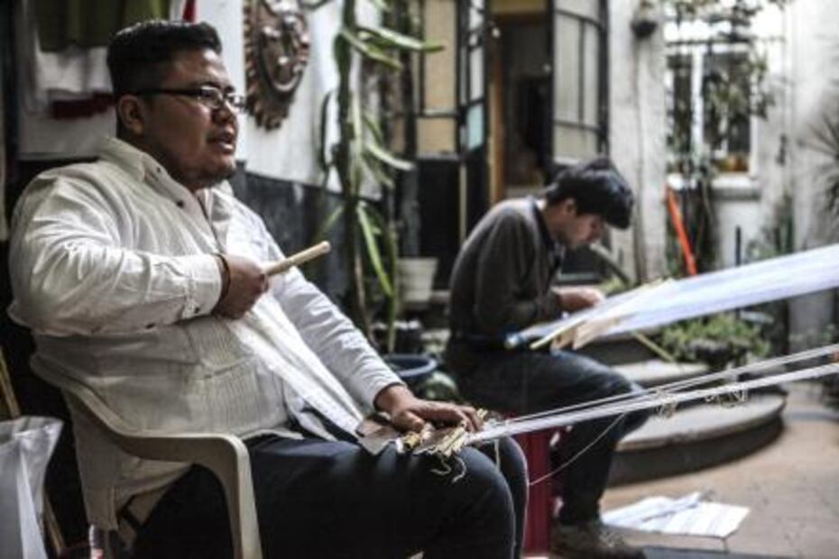 Hombres que destejen prejuicios