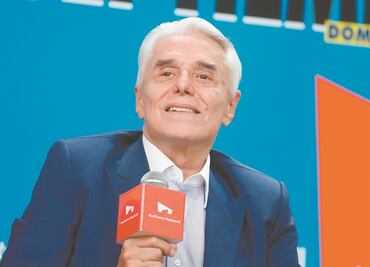 Enrique Guzmán está feliz con su nuevo nieto