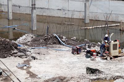 Obra está acabando con agua: vecinos 