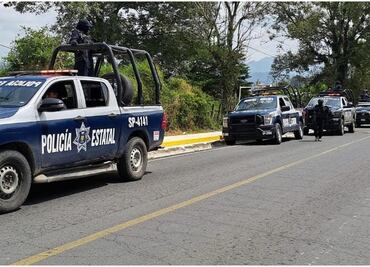Pobladores retienen a 12 policías en Veracruz; exigen la liberación de cinco personas detenidas
