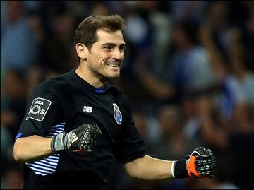 Jugadores del Porto le piden a Casillas que se quede