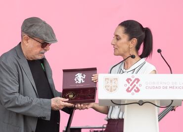 "Bloqueo a Cuba es una perversa tragedia": Sheinbaum le entrega las llaves de la CDMX a Silvio Rodríguez