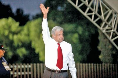 La tercera es la vencida; AMLO se registra el 12 de diciembre