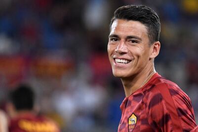Héctor Moreno ve desde la banca empate de la Roma ante el Inter