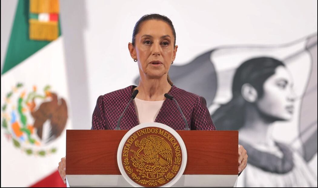 La presidenta Claudia Sheinbaum aseguró que en 1999, el exmandatario Ernesto Zedillo Ponce de León buscó privatizar por completo a la Comisión Federal de Electricidad (CFE). Foto: Gabriel Pano/EL UNIVERSAL