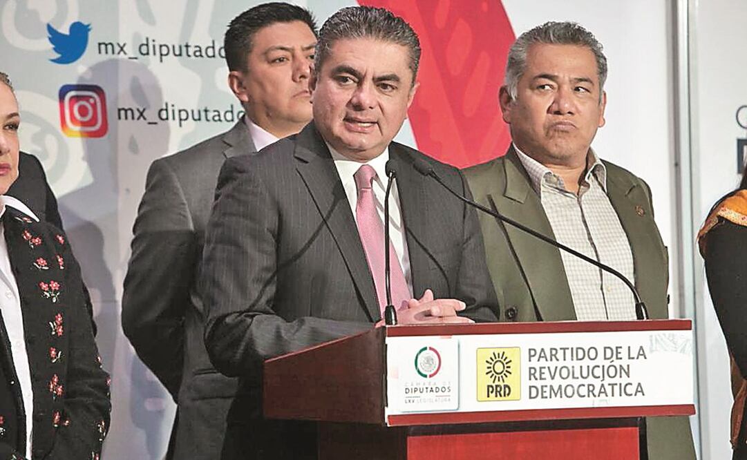 Luis Espinosa Cházaro anunció que el grupo legislativo del PRD participará en la marcha a favor del INE, del Tribunal Electoral y de su autonomía.