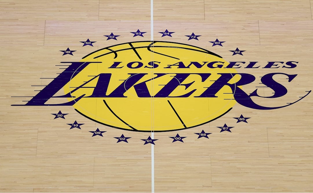 NBA aprueba venta de Los Ángeles Lakers por 10 mil millones de dólares / Foto: AFP