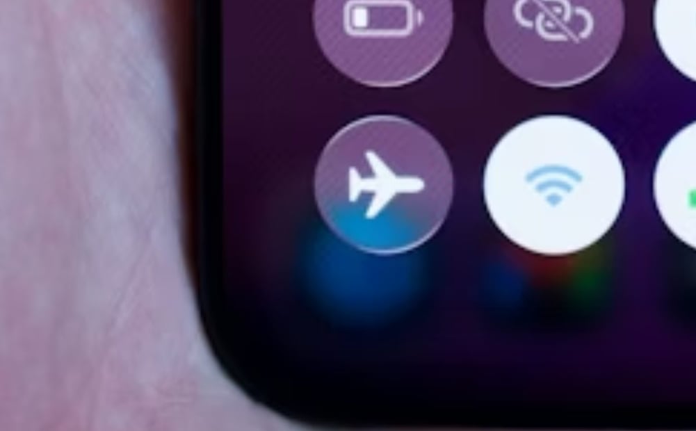 Qué es el modo avión y para qué sirve realmente. Imagen: Unsplash