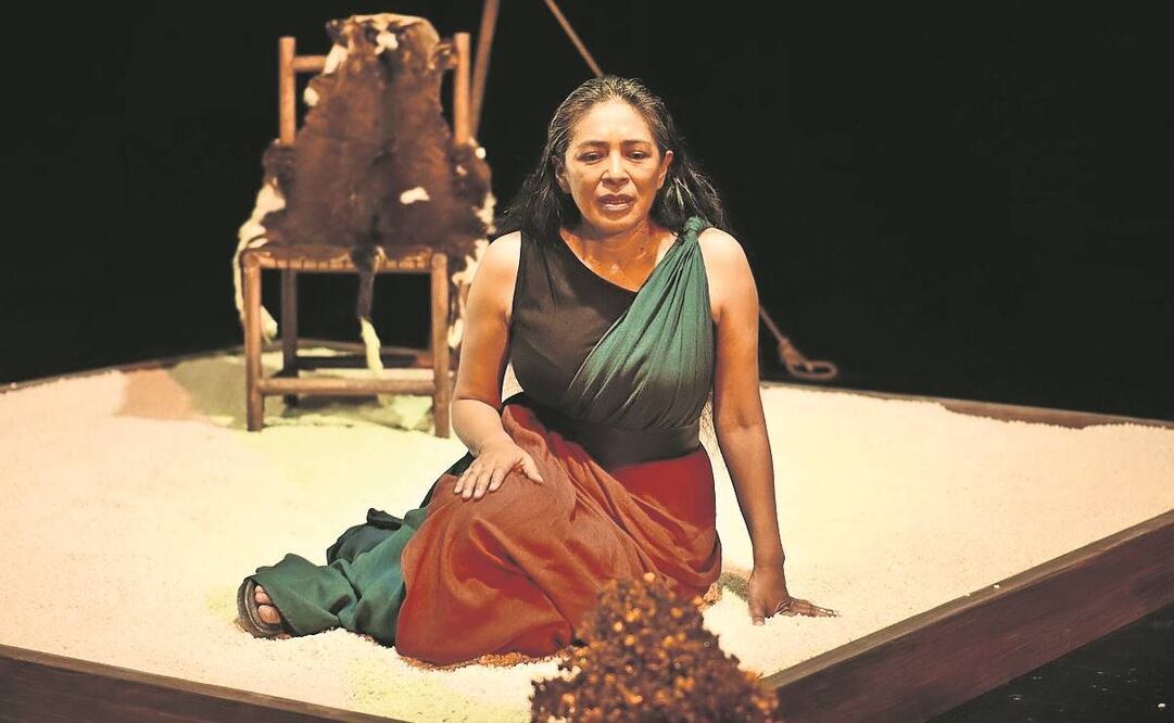 El monólogo teatral Vita brevis es interpretado por la actriz Ángeles Cruz, quien confía en que el poder del texto y la fuerza de las palabras atrapen al público. Foto: Jocelyn Chacón/EL UNIVERSAL