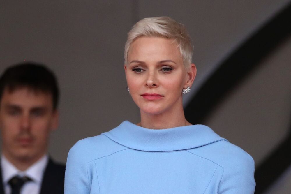 La Princesa Charlene de Mónaco impacta con su elegante look en el GP de Mónaco / Foto: AP