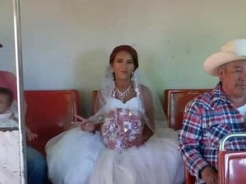 Novia se sube a camión para llegar a tiempo a la iglesia y se vuelve viral
