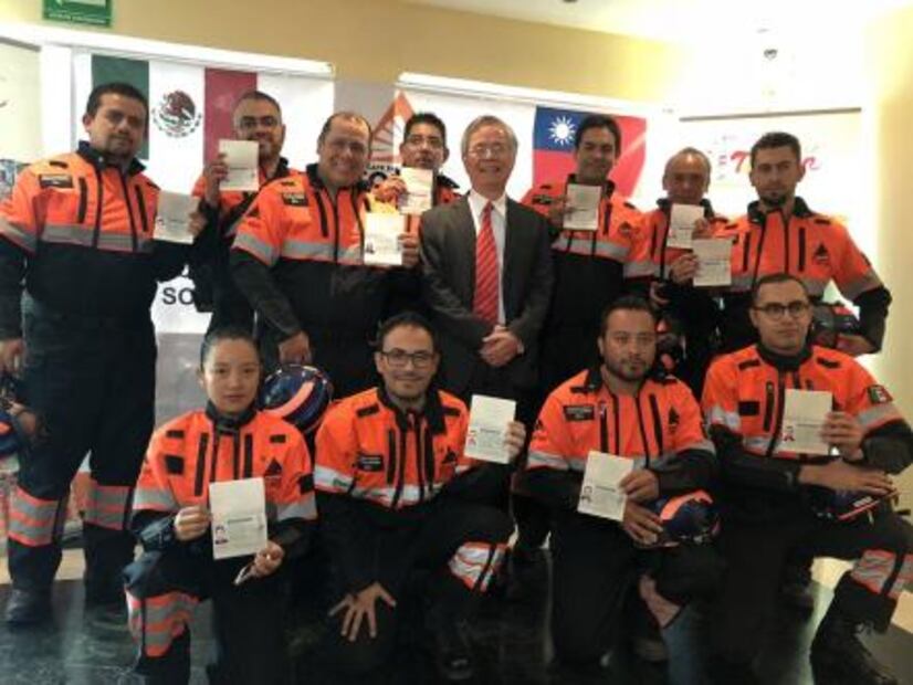 Brigada de Topos viaja a Taiwán para aprender nuevas técnicas de rescate