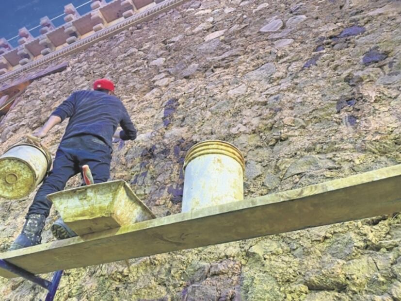 Pobladores y gobierno, juntos en reconstrucción de Catedral Purépecha