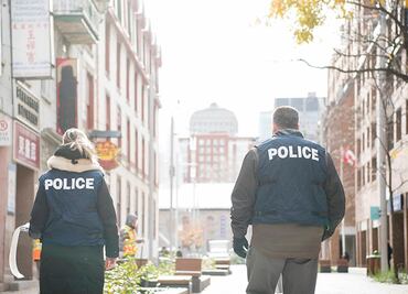 Reportan posible toma de rehenes en oficinas de Montreal