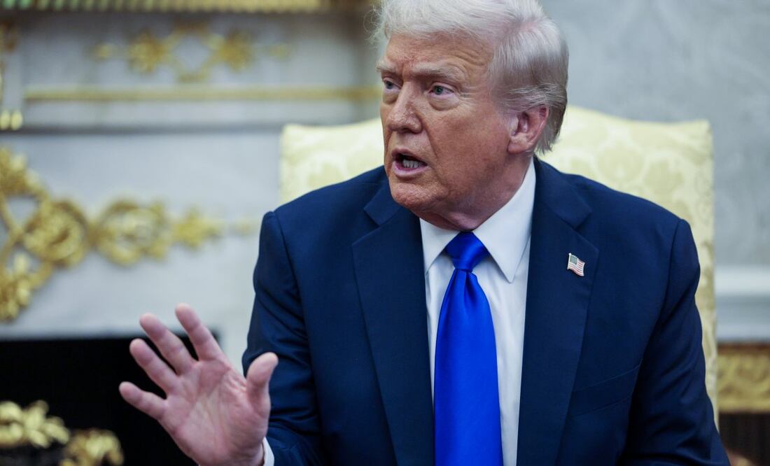 Advierte Trump que si la Corte Suprema falla contra sus aranceles, EU se convertiría en un país “del tercer mundo”.
Foto: EFE