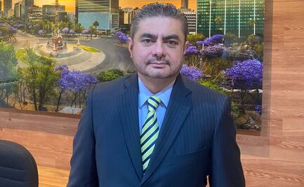 Arropa líder del PRD a "Alito" Moreno ante "persecución política"