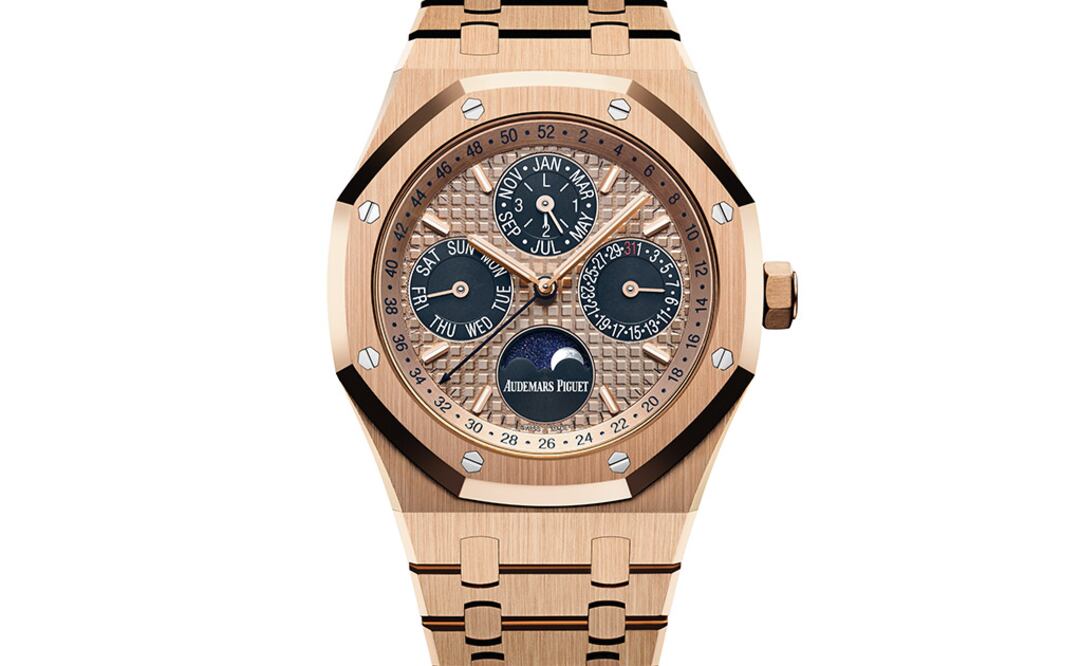 El Royal Oak Calendario Perpetuo Edición Especial Latinoamérica hecho en oro rosa y con brazalete intercambiable por una correa de piel azul. Sólo habrá 100 piezas.