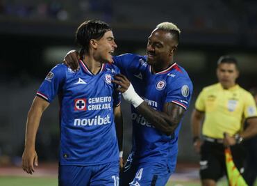 Cruz Azul vence a Juárez; suma siete victorias al hilo en el Apertura 2025