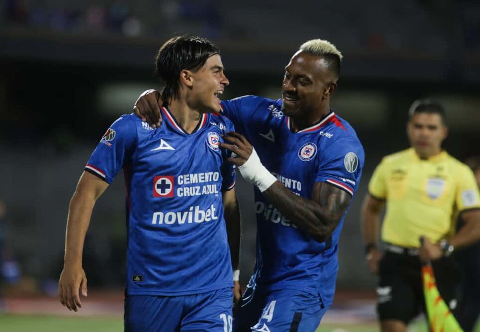 Cruz Azul en festejo de gol, durante la novena fecha del Apertura 2025 ante Juárez - Foto: Carlos Mejía/EL UNIVERSAL