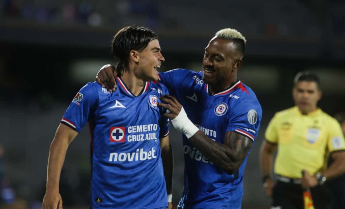 Cruz Azul en festejo de gol, durante la novena fecha del Apertura 2025 ante Juárez - Foto: Carlos Mejía/EL UNIVERSAL