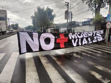 "No más muertes viales": ciclistas bloquean avenidas México-Tacuba y Mariano Escobedo; exigen cumplimiento de Reglamento de Tránsito