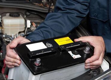 Cinco sencillos pasos para desconectar la batería del auto