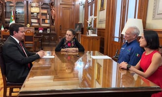 Sheinbaum anuncia que Víctor Rodríguez deja la dirección de Pemex; lo reemplaza Juan Carlos Carpio