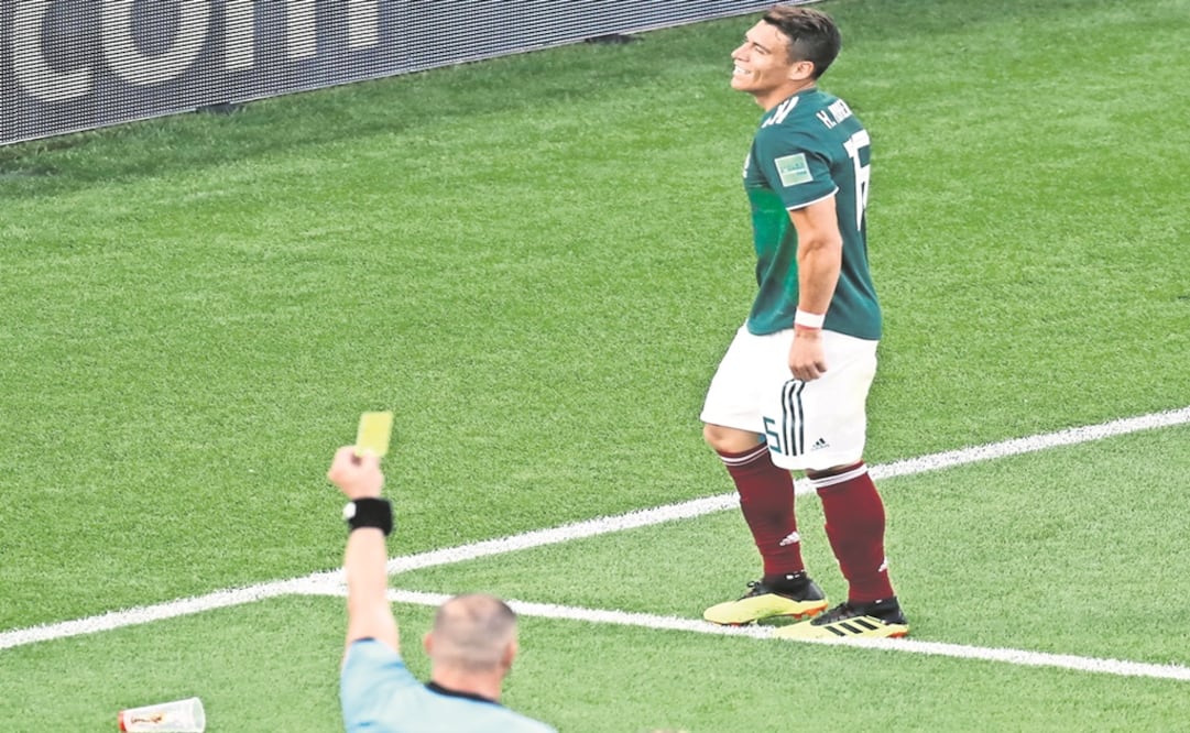 El defensa central recibió su segunda amarrilla ante Suecia. Foto: EFREM LUKATSKY. AP