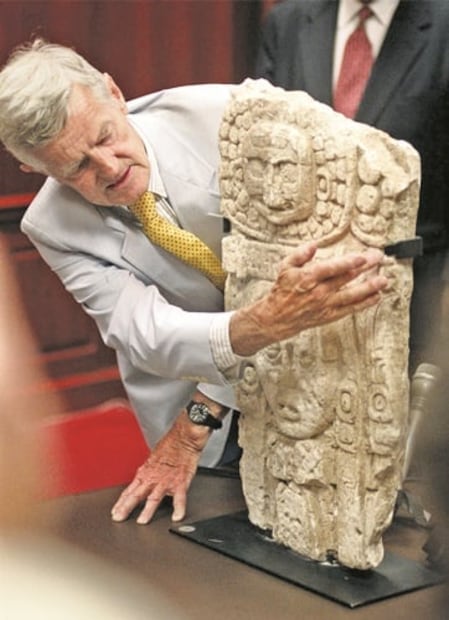 El legado de Ian Graham, autor de la "Biblia de la epigrafía maya"