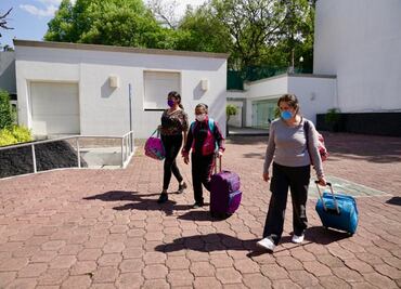 Inician médicos y enfermeras su hospedaje en Los Pinos