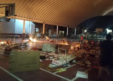 Reportan quema de urnas en Zumpango; vecinos señalan grupos de choque