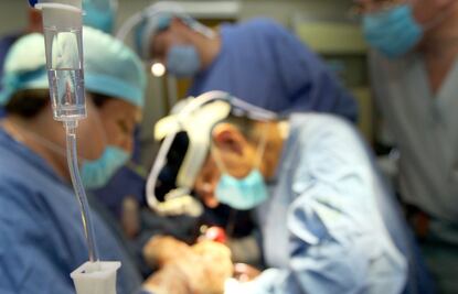 Realizan trasplante de riñón a paciente con VIH en Yucatán