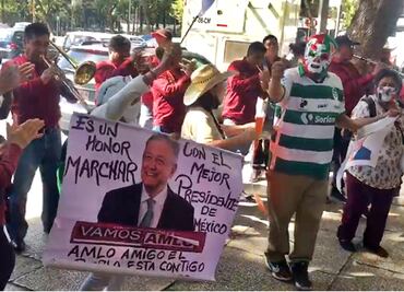“¡No somos acarreados!”; llegan de diversos estados a la CDMX para marcha de AMLO